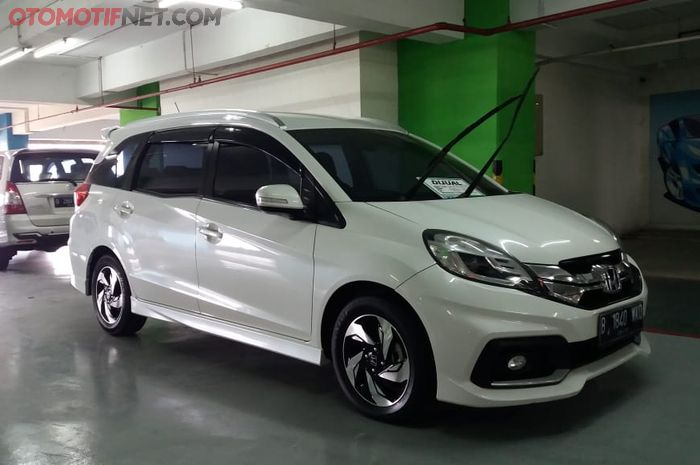 Mobil bekas di bawah 100 juta: honda mobilio